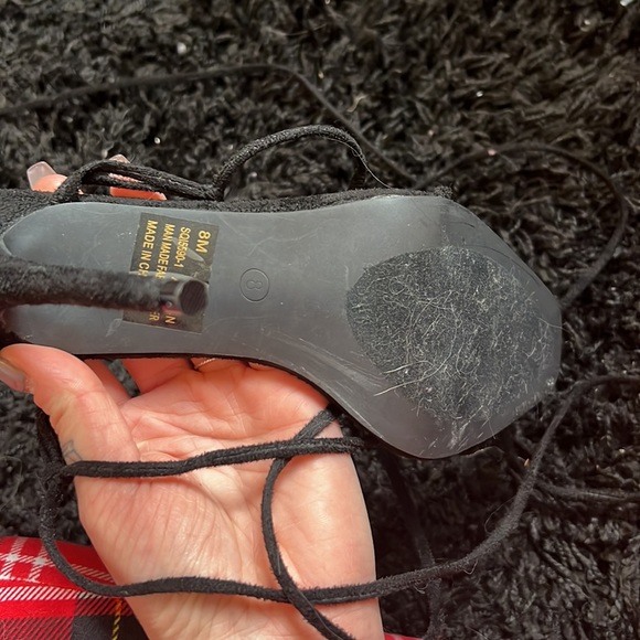 Size 8 Fashion Nova heels - Picture 6 of 6